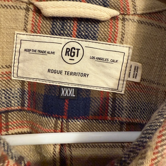 RGT button up - Picture 2 of 5